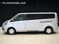 Begagnad Ford Tourneo 185 HK (136 kW) 2022 Grå Minibuss
