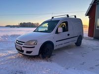 Begagnad Opel Combo 75 HK (55 kW) 2010 Minibuss
