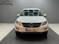 Begagnad VW Tiguan Track & Field 140 HK (102 kW) 2010 Vit SUV
