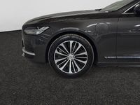 Begagnad Volvo V90 253 HK (186 kW) 2023 Grå Kombi