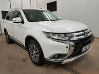 begagnad Mitsubishi Outlander 2.2 Di-D 4WD Euro 6 Skinn Kamera 7-sits