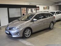 begagnad Toyota Auris Touring Sports Hybrid e-CVT (136hk) / GPS / Backkamera / Nyserva