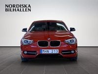 Begagnad BMW 118 Sport Line 143 HK (105 kW) 2012 Orange Halvkombi