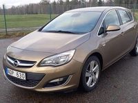 Begagnad Opel Astra 140 HK (102 kW) 2013 Halvkombi