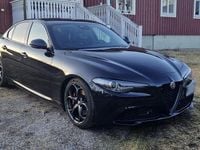Begagnad Alfa Romeo Giulia Tech Edition 200 HK (147 kW) 2019 Svart Sedan