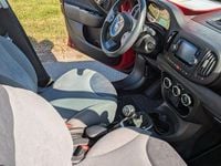 Begagnad Fiat 500L Lounge 95 HK (69 kW) 2013 Röd Minibuss