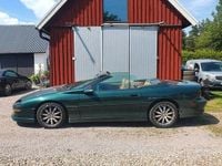 Begagnad Chevrolet Camaro 279 HK (205 kW) 1995 Grön Cab