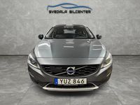 Begagnad Volvo V60 CC Standard 190 HK (139 kW) 2017 Grå Kombi
