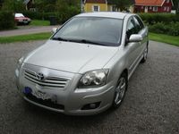 begagnad Toyota Avensis Liftback 2.0 D-4 VVT-i Euro 4