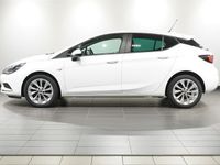 Begagnad Opel Astra Enjoy 105 HK (77 kW) 2018 Summit white Halvkombi