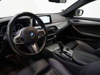 begagnad BMW 520 xDrive M-sport Skinn 360-Kam 2018, Kombi