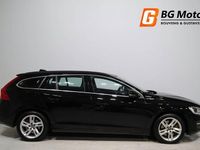 Begagnad Volvo V60 Momentum 231 HK (169 kW) 2016 Svart Kombi