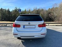 begagnad BMW 328 i Touring Steptronic Sport line Euro 5