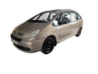 Begagnad Citroën Xsara Picasso 109 HK (80 kW) 2005 Brun Minibuss