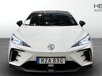 Begagnad MG MG4 EV Luxury 150 kW (204 HK) 2022 Vit Halvkombi