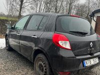 Begagnad Renault Clio R.S. 75 HK (55 kW) 2011 Halvkombi
