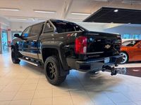 Begagnad Chevrolet Silverado 426 HK (313 kW) 2018 Svart Van