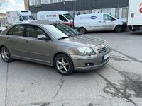 begagnad Toyota Avensis Liftback 2.0 D-4 VVT-i