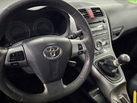 begagnad Toyota Auris 1.6 Valvematic