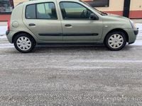 Begagnad Renault Clio II 75 HK (55 kW) 2003 Halvkombi