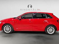 Begagnad Audi A3 Attraction 150 HK (110 kW) 2014 Röd