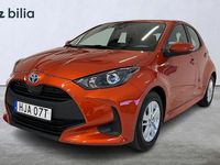 Begagnad Toyota Yaris Hybrid Active 117 HK (86 kW) 2022 Orange Halvkombi