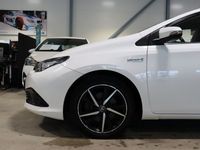 begagnad Toyota Auris Touring Sports Hybrid 136HK Comfort e-CVT