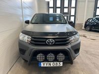 begagnad Toyota HiLux 2.4 150Hk 4WD B-Kamera Drag Bluetooth