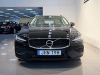 Begagnad Volvo V60 Momentum 197 HK (144 kW) 2021 Svart Kombi