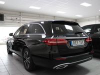 begagnad Mercedes E300 de 4MATIC Avantgarde, Drag, Panorama,