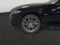 Begagnad BMW 330e 184 HK (135 kW) 2022 Svart Kombi