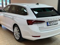 begagnad Skoda Octavia iV DSG PHEV Sekventiell Plug-In Hybride 2021, Kombi