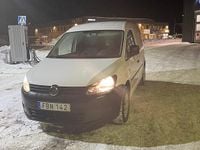 Begagnad VW Caddy 75 HK (55 kW) 2015 Minibuss