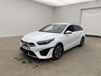 Begagnad Kia Ceed Advance 141 HK (103 kW) 2022 Vit Halvkombi