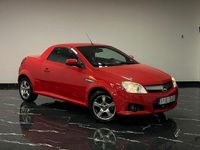 Begagnad Opel Tigra 90 HK (66 kW) 2006 Röd Cab
