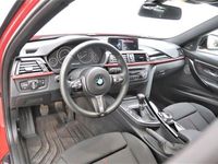 begagnad BMW 335 335 i F30 Sport Line | Manuell | RWD | Få brukare