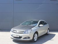 Begagnad Opel Astra GTC 126 HK (92 kW) 2005 Grå Halvkombi