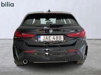 begagnad BMW 118 i M-Sport / Automat / Nav 2023 Svart