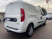 begagnad Opel Combo 1.3 CDTI 90hk Skåp *Transportbil i gott skick*