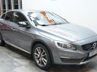 begagnad Volvo S60 CC D3 Aut Summum Värmare Drag Läder