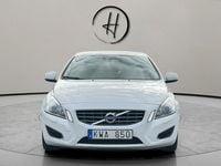 Begagnad Volvo S60 Momentum 163 HK (119 kW) 2010 Vit Sedan