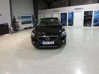 Begagnad Volvo V40 120 HK (88 kW) 2017 Svart Halvkombi
