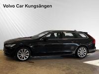Begagnad Volvo V90 Momentum 192 HK (141 kW) 2019 Blå Kombi