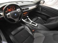 begagnad BMW 320 d Coupé 184 HK AUT DYNAMIC COMFORT PDC 15000MIL 16"