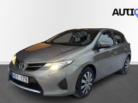 Begagnad Toyota Auris Multidrive S 132 HK (97 kW) 2013 Brun Halvkombi