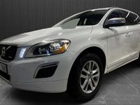 Begagnad Volvo XC60 R-Design 163 HK (119 kW) 2012 Vit SUV