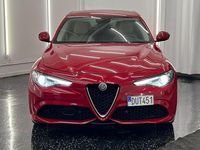 Begagnad Alfa Romeo Giulia Veloce 280 HK (205 kW) 2018 Röd Sedan