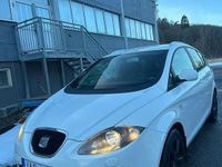 Begagnad Seat Altea XL 140 HK (102 kW) 2009 Vit Minibuss