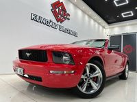 begagnad Ford Mustang 4.0/V6/213HK/CABRIOLET/FIN-SKICK/NYSERVAD/NYBES