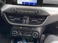 begagnad Ford Focus Kombi 1.5 EcoBlue Euro 6